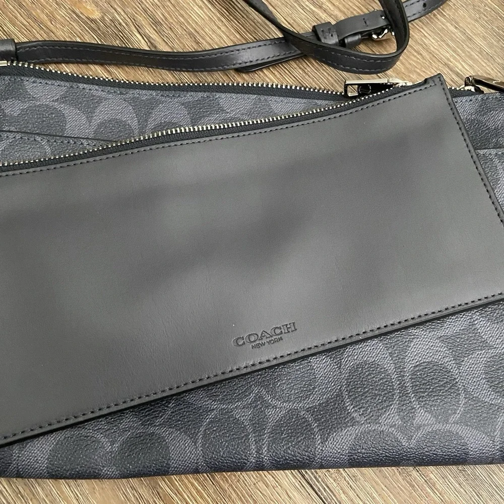 Coach Signature East West Pop Up Crossbody Bag Black Gray f29725 EUC - Picture 3 of 9